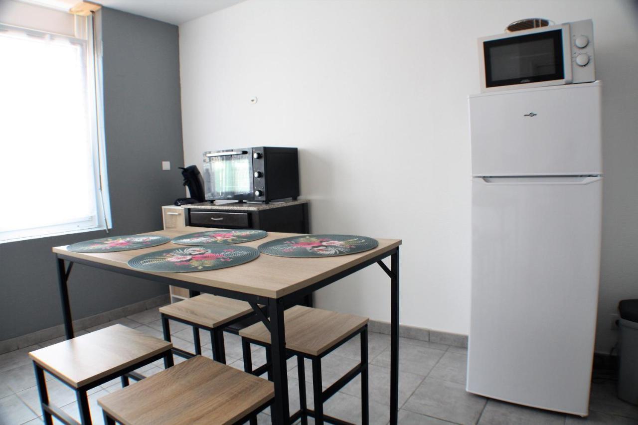 Le Cottage Des Curie Calais Exterior photo