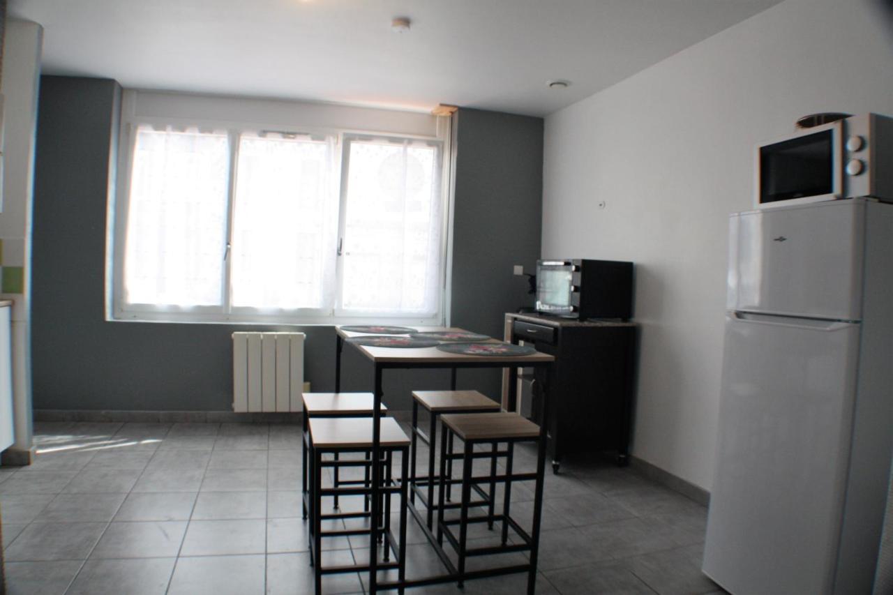 Le Cottage Des Curie Calais Exterior photo
