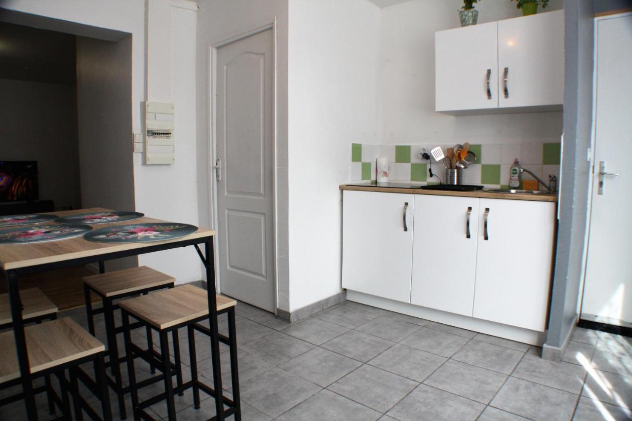 Le Cottage Des Curie Calais Exterior photo